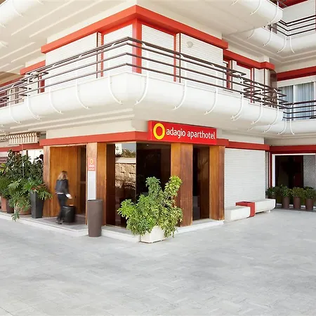 Aparthotel Adagio Vatican 4*
