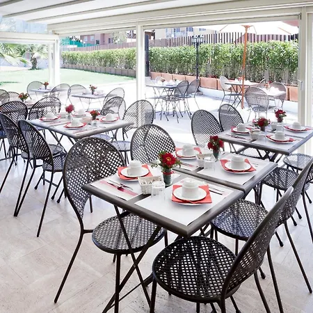 Apartahotel Adagio Vatican 4*